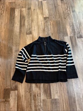 Women’s sz Lg DKNY Black and White Striped Half-Zip Sweater